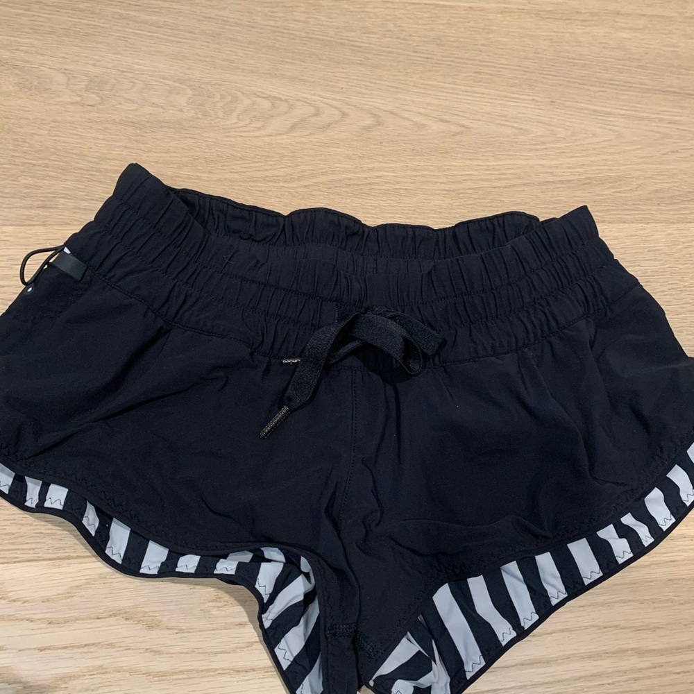 Lululemon swim style short 2”